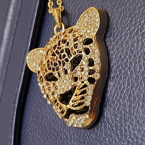 Amrita singh Leopard Jaguar Pendant necklace - Picture 3 of 5